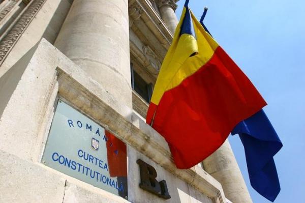 CCR a admis două sesizări înaintate de USR privind neconstituționalitatea unor hotărâri adoptate de Parlament