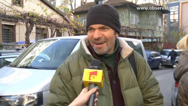 Pomana cu haine de damă a Oanei Zăvoranu a atras şi bărbaţi! Singur printre sute de femei, speră la ceva, orice (Video)