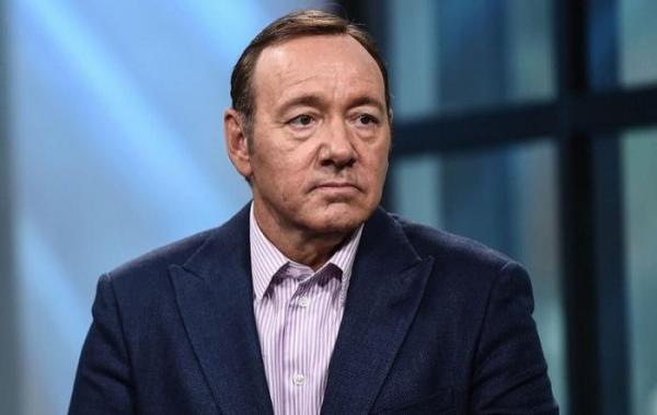 Noi acuzaţii de hărţuire sexuală, din partea mai multor bărbaţi, la adresa lui Kevin Spacey! Şi-ar fi agresat chiar colegii de filmare