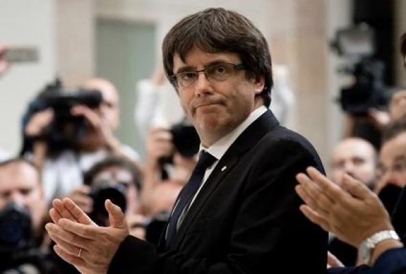 Apelul fostului lider catalan, Carles Puigdemont, de la Bruxelles: 'Pentru Catalonia, pentru libertatea prizonierilor politici şi pentru republică'