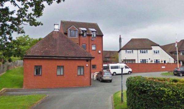 Un infirmier român a primit interdicţie de a mai lucra vreodată în Marea Britanie. Ce a făcut i-a îngrozit pe pacienţii săi