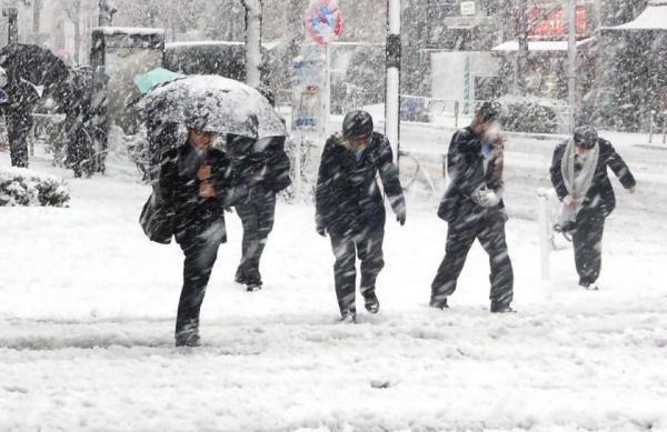 Alertă de ninsori, viscol şi polei în toată ţara, până în seara de Ajun! Anunţul de ultimă oră făcut de meteorologi