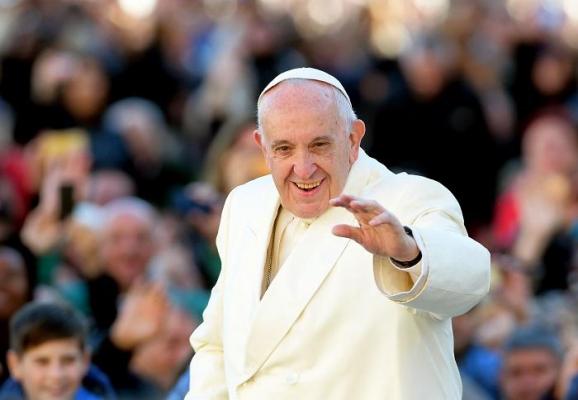 Papa Francisc vrea schimbarea rugăciunii "Tatăl nostru": "Nu Dumnezeu ne duce în ispită, ci Satana"