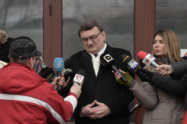 Avocatul Poporului, Victor Ciorbea, spune că nu e de competenţa sa să atace la CCR OUG de modificare a codurilor penale