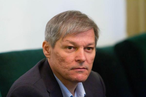 Cioloș ia în calcul înfiinţarea unui nou partid