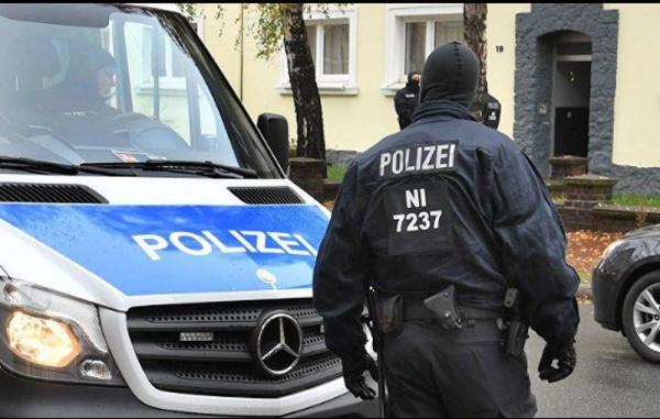 ATAC TERORIST în Germania: Un bărbat a intrat cu maşina în mulţime. Suspectul a fost împuşcat de poliţişti