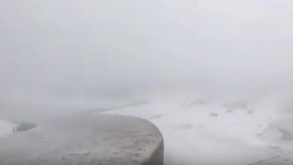 Imagini UIMITOARE! Fenomen RAR surprins în Emiratele Arabe Unite (VIDEO)