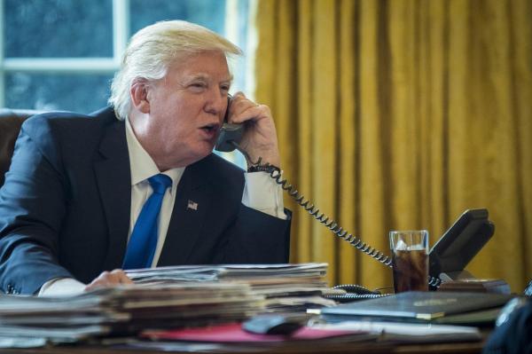 Donald Trump vrea PACE între Kiev şi Moscova. Vezi cui i-a transmis prin telefon acest lucru