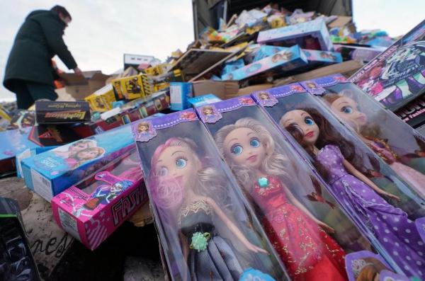 Mii de jucării CONTRAFĂCUTE, CONFISCATE în port