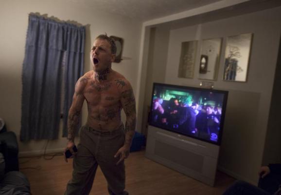 IMAGINI ŞOCANTE! O fotografă a surprins momente reale de violenţă domestică