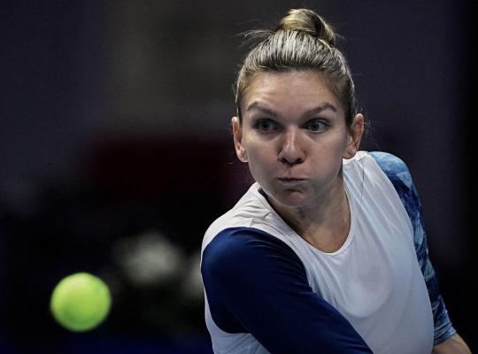Înfrângere pentru Simona Halep la Indian Wells! Românca a pierdut în faţa Kristinei Mladenovic, în turul al treilea