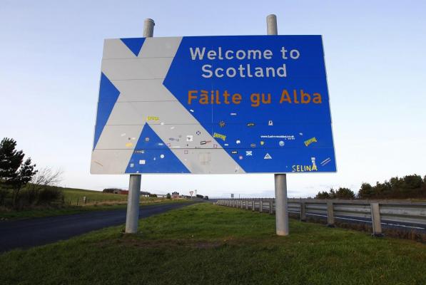 Scoțienii reacționează violent la BREXIT: Premierul Scoției anunță că vrea un nou referendum pentru INDEPENDENȚĂ