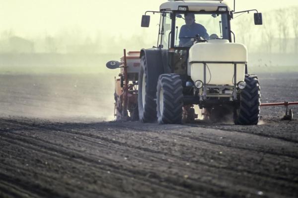 Fermierii români au nevoie de peste 300 de milioane de euro! În ce s-ar investi banii