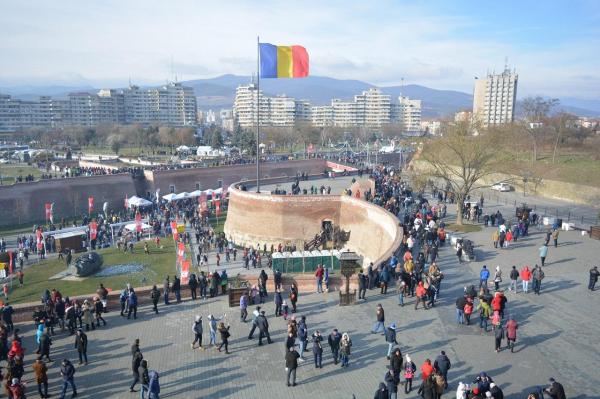 Liberalii cer bani Guvernului pentru Monumentul Marii Uniri şi pentru zona istorică din Alba Iulia
