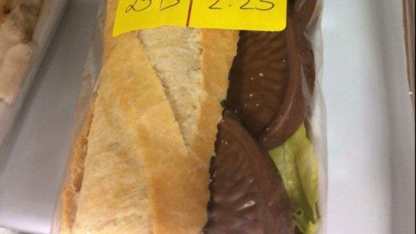 Un sandwich nou apărut creează ISTERIE printre cosumatori! Ce conţin cele două felii de pâine i-au lăsat MUŢI DE UIMIRE pe cumpărători