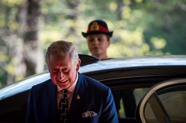 Prinţul Charles al Marii Britanii îşi încheie astăzi vizita în România