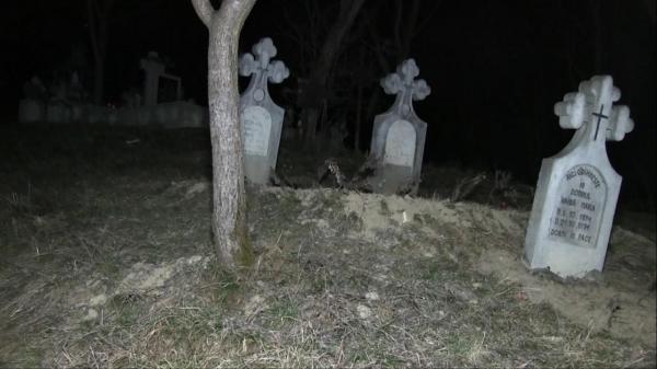 OROARE în Cluj! Un puşti şi-a VIOLAT verişoara mai mică, de mai multe ori, în grajd şi în CIMITIR. Copila are probleme psihice (VIDEO)