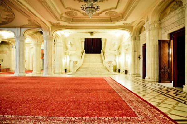 Se întâmplă în România! Palatul Parlamentului a rămas FĂRĂ GHIZI