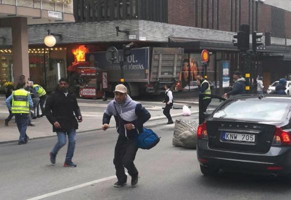 Principalul suspect în atentatul de la Stockholm recunoaşte ”crima teroristă”