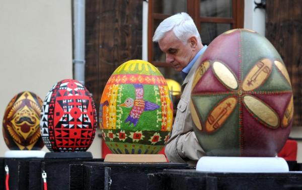 Simbolul ouălor de Paşte. De ce dăruim ouă de ciocolată de sărbătorile pascale