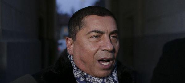 Presupusa AMANTĂ a lui Vasile TURCU îl jeleşte în tăcere