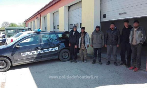 Zeci de irakieni şi pakistanezi, prinşi când voiau să intre ilegal în România