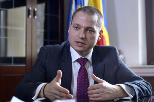 Mircea Titus Dobre, DECLARAŢII ŞOCANTE despre propriul minister: Directorii întârzie la muncă, rup ușa la ora 17.00, se vânează unii pe alţii! (VIDEO)