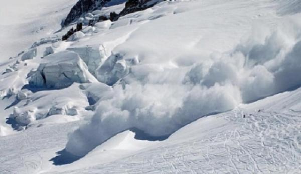 Detalii cutremurătoare în TRAGEDIA DIN RETEZAT. Avalanşa UCIGAŞĂ, declanşată chiar de victimele ei