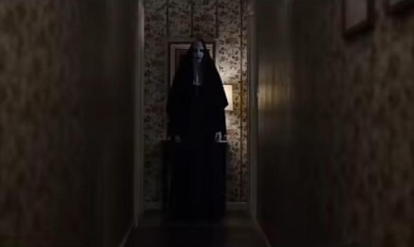 FILM HORROR în Parlamentul României: "CĂLUGĂRIŢA" îi bagă în sperieţi pe aleşi! (VIDEO)