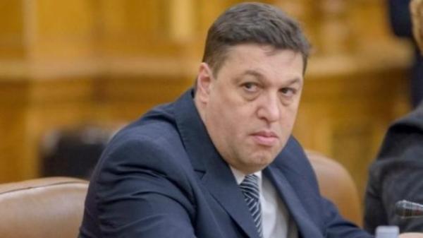 Şerban Nicolae despre Mihai Goţiu, în Biroul Permanent al Senatului: ”Analfabet”, ”sare mătreaţa din el”, ”prost”, ”nespălat”