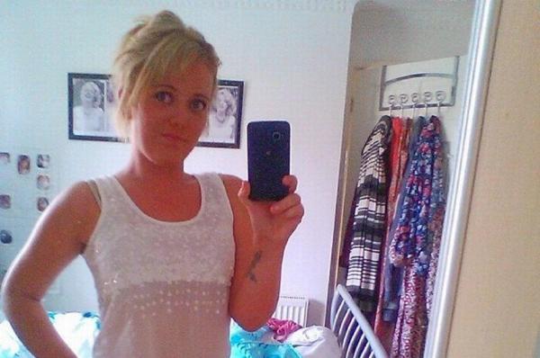 CRIMĂ BARBARĂ: O tânără a fost MUTILATĂ de cel care a ucis-o. I-a SMULS UN OCHI şi i-a MÂNCAT faţa