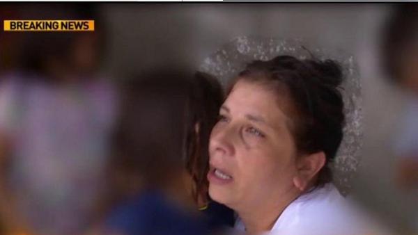 Imagini TULBURĂTOARE: Femeia care a fugit de ÎNCHISOARE, rămânând însărcinată de 9 ori, şi-a luat astăzi rămas bun de la copii. A primit 7 ani pentru tâlhărie