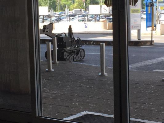 ALERTĂ pe aeroportul Otopeni, din cauza unui PACHET SUSPECT! Intervin pirotheniştii SRI