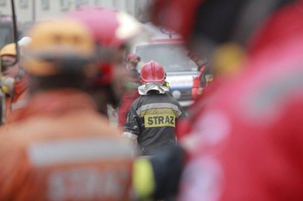 Cel puţin doi morţi şi alţi 15 răniţi, după ce o fabrică de praf de puşcă a EXPLODAT, în Polonia
