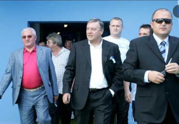 PROCESUL dezafilierii clubului Universitatea Craiova, la final: DNA cere pedepse de 14 ani de ÎNCHISOARE pentru Mircea Sandu și Dumitru Dragomir