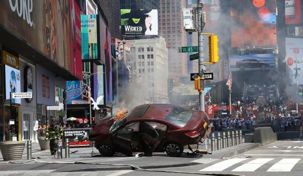 Mărturia înfiorătoare a bărbatului care a intrat cu maşina în mulţimea din Times Square: ”Trebuia să mă împuşcaţi! Voiam să-i omor”