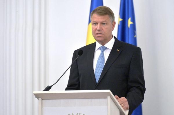 Iohannis, mesaj pentru Grindeanu de la Bruxelles: "România şi-a atins obiectivele la NATO. Alocările pentru Apărare, apreciate, dar Guvernul să cheltuiască banii"