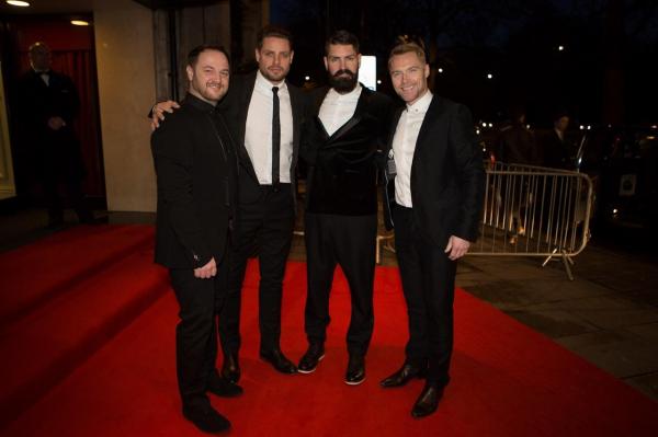 Veşti bune pentru fanii Boyzone! Formaţia revine pe scenă, la 25 de ani de la înfiinţare