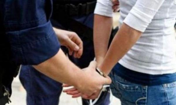 DROGATĂ şi FĂRĂ PERMIS, o femeie a provocat un ACCIDENT soldat cu CINCI VICTIME