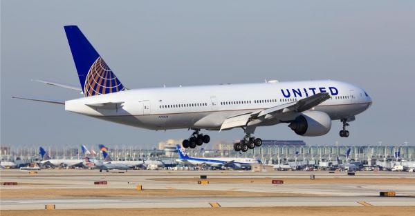 United Airlines, în mijlocul unui nou SCANDAL! GAFA URIAŞĂ comisă de angajaţi, pe care chiar reprezentaţii companiei o cataloghează ca "INACCEPTABILĂ"