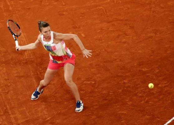 VICTORIE pentru Simona Halep la Roland Garros! Românca s-a calificat în turul al treilea al French Open
