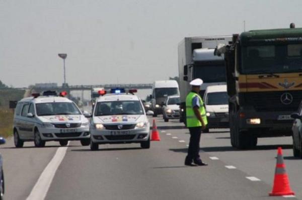 BLOCAJ pe autostrada A2! Cinci maşini au fost implicate într-un accident auto UPDATE