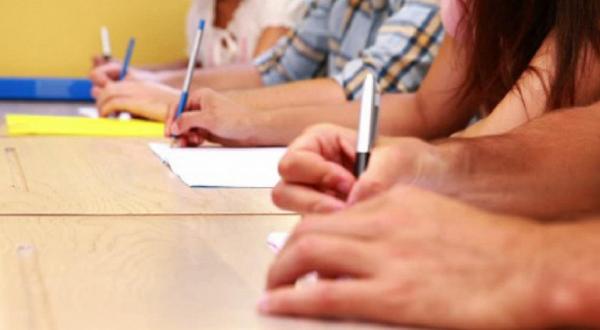 EVALUARE NAŢIONALĂ 2017: Începe sesiunea specială pentru elevii claselor a VIII-a. Vezi CALENDAR EXAMENE, SUBIECTE ŞI BAREME DE CORECTARE