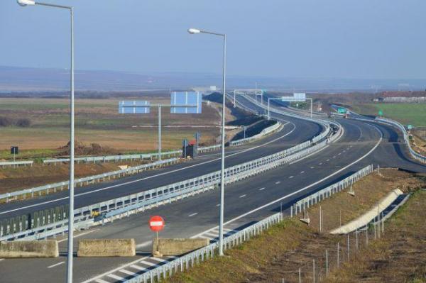 Atenţie, şoferi! CNAIR anunţă RESTRICŢII DE CIRCULAŢIE pe autostrada Orăştie-Sibiu timp de TREI LUNI