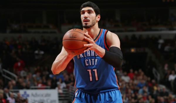 VEŞTI PROASTE pentru baschetbalistul Enes Kanter: La o săptămână după ce a fost oprit să intre în România, fiind acuzat de terorism, acum tatăl său a fost reţinut în Turcia