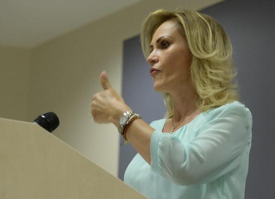 Gabriela Firea îl somează pe preşedintele Klaus Iohannis: "Va nominaliza un premier propus de majoritatea parlamentară PSD plus ALDE!"