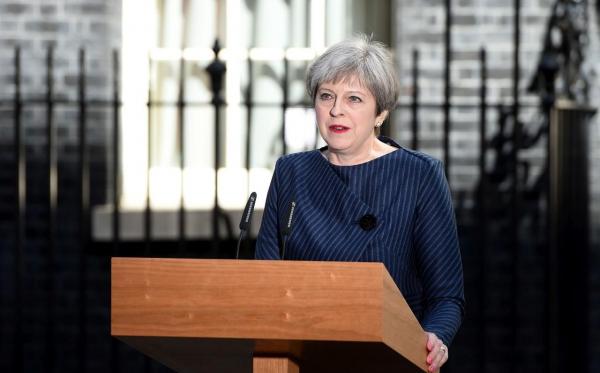 VEŞTI BUNE pentru românii din Marea Britanie! Ce se va întâmpla cu cetăţenii UE după Brexit. ANUNŢUL făcut de Theresa May
