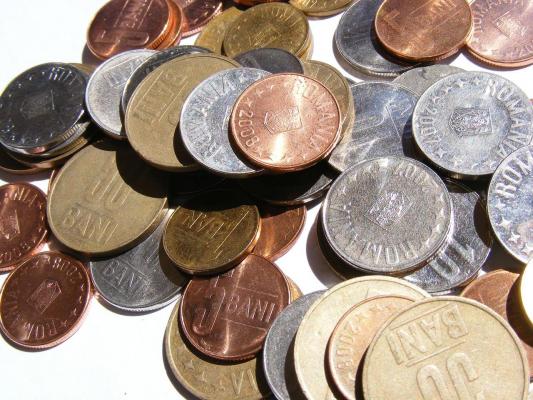 Tot mai multe credite în lei! Împrumuturile în monedă naţională au ajuns la aproape 225 miliarde lei