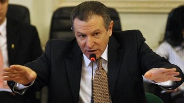 Replici HALUCINANTE în comisia de ANCHETĂ a prezidenţialelor din 2009! "Berceanu - era un grup care voia SĂ SUGĂ la acadeaua PUTERII"