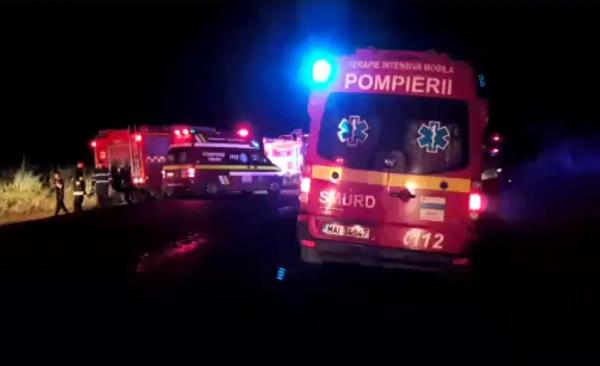 Noapte de foc în Iași: a fost Cod Roșu de Intervenție, după ce un apel la 112 a anunţat PRĂBUȘIREA unui avion